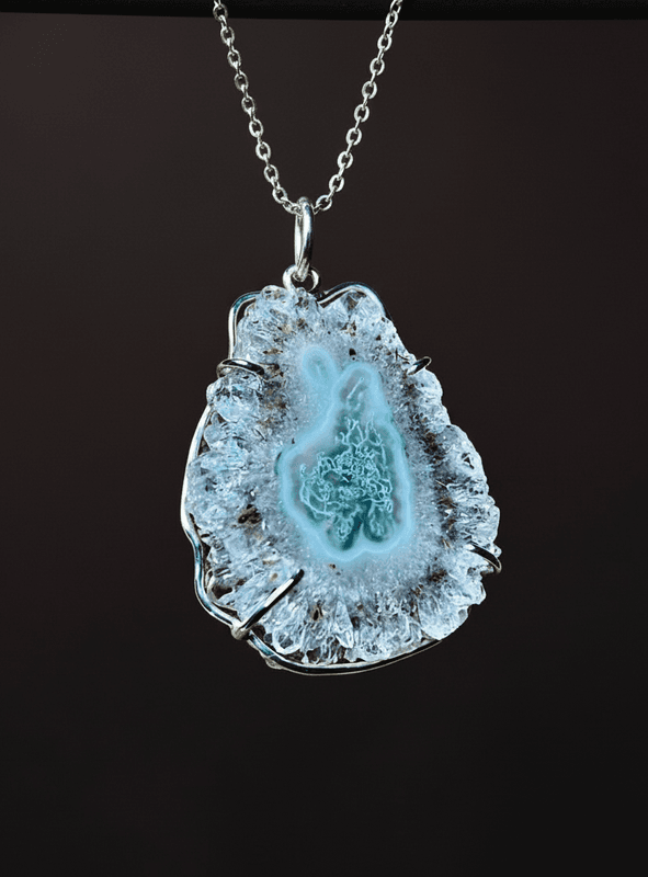 Collana con ciondolo in argento 925 e fetta di quarzo con inclusioni di clorite